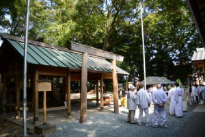 河邊七種神社のお白石持行事（伊勢市河崎）