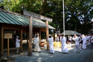 河邊七種神社のお白石持行事（伊勢市河崎）