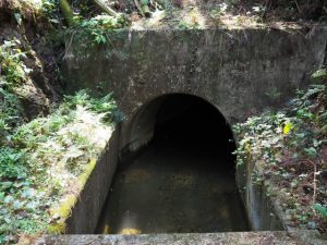 柳谷トンネル1出口（立梅用水）