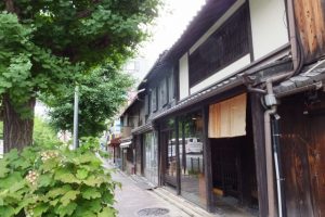 熊野神社から京都教育文化センターへ